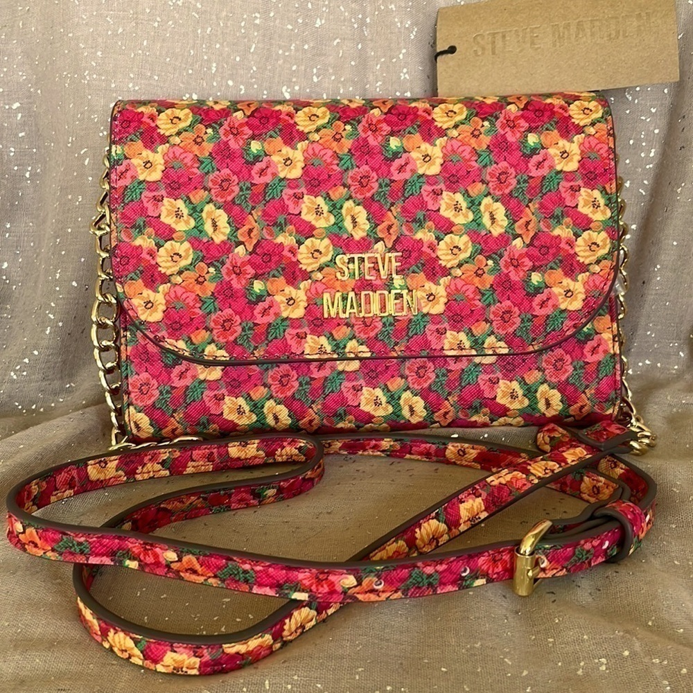 Brand New Steve Madden Fushia Blynn Floral Gold Tone Chain Crossbody Purse